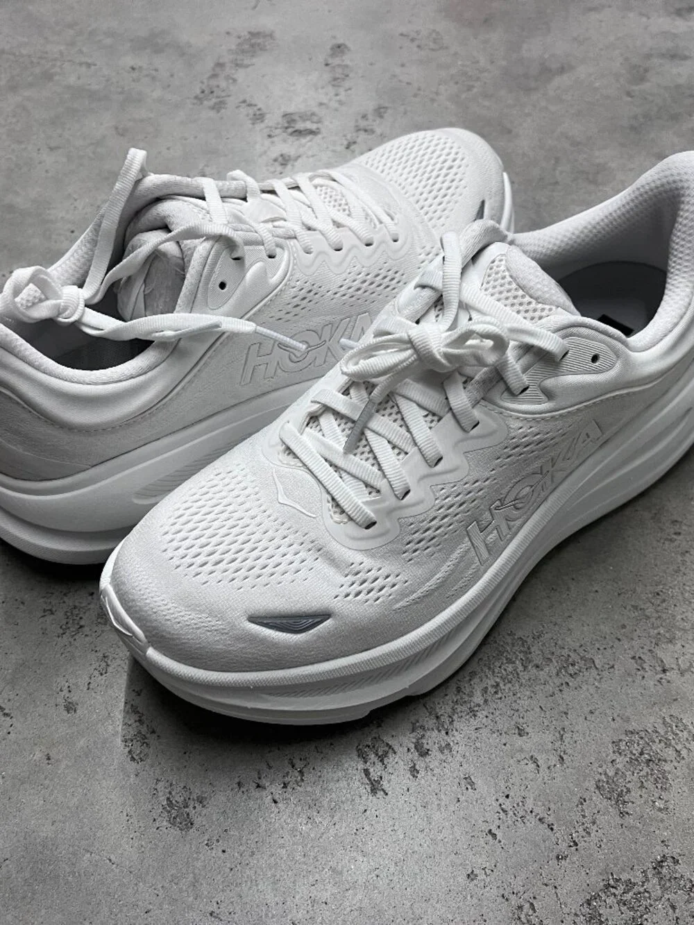 Hoka One One Bondi 9 White Running Shoe's Women's Size 9.5 1162012/WWH - New